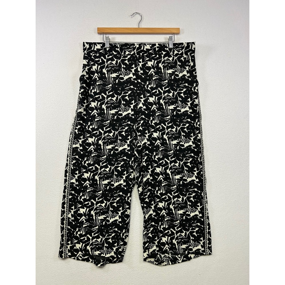 Tropical Botanical Max Studio Womens 1X Black White Wide Leg Cropped Pants Flowy